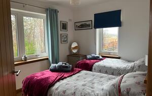 Clickety-Clack Railway Cottage - Kinlocheil, United Kingdom