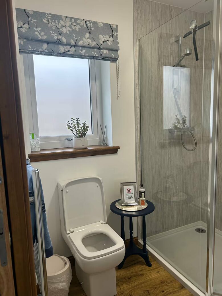 Clickety-Clack Railway Cottage - Kinlocheil, United Kingdom