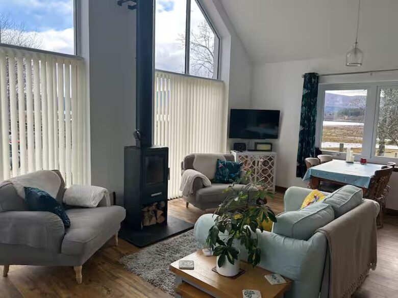 Clickety-Clack Railway Cottage - Kinlocheil, United Kingdom