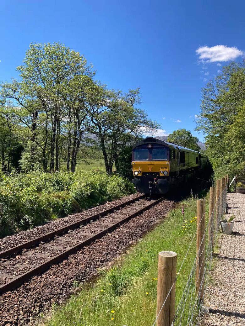Clickety-Clack Railway Cottage - Kinlocheil, United Kingdom