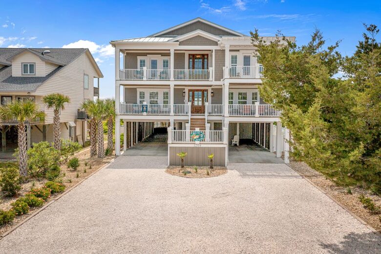 Holden Beach Oceanfront Estate - Holden Beach, North Carolina