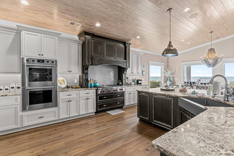 Holden Beach Oceanfront Estate - Holden Beach, North Carolina