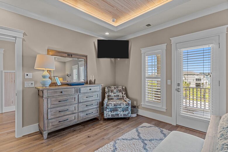 Holden Beach Oceanfront Estate - Holden Beach, North Carolina