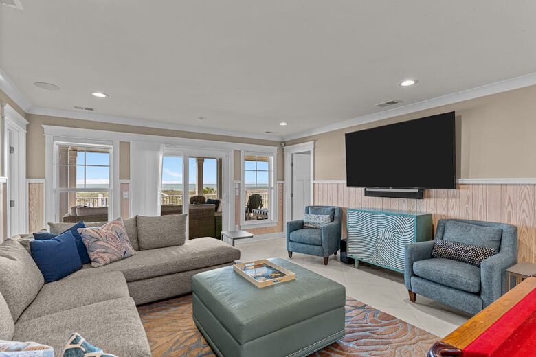 Holden Beach Oceanfront Estate - Holden Beach, North Carolina