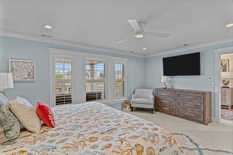 Holden Beach Oceanfront Estate - Holden Beach, North Carolina