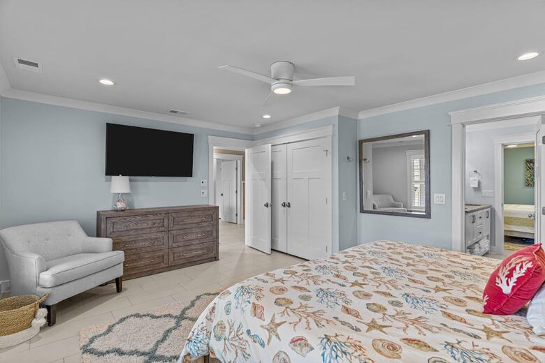 Holden Beach Oceanfront Estate - Holden Beach, North Carolina