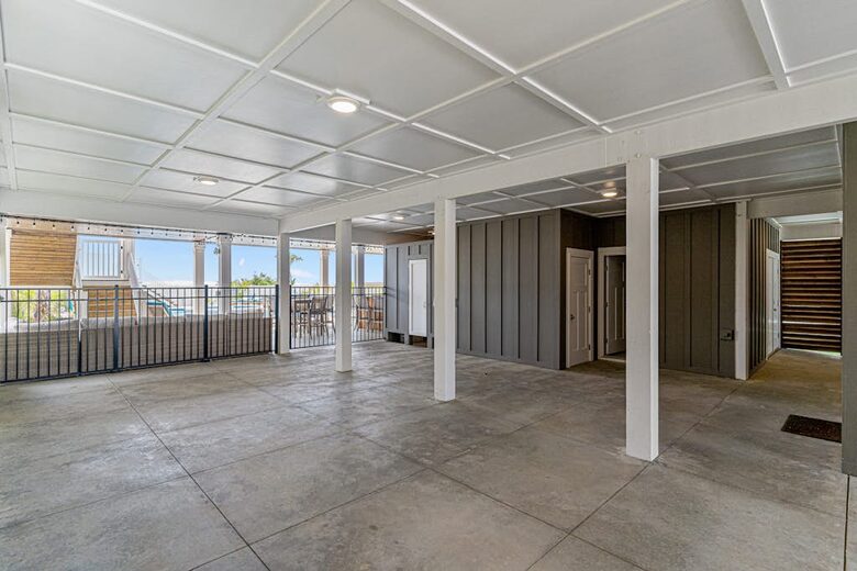 Holden Beach Oceanfront Estate - Holden Beach, North Carolina