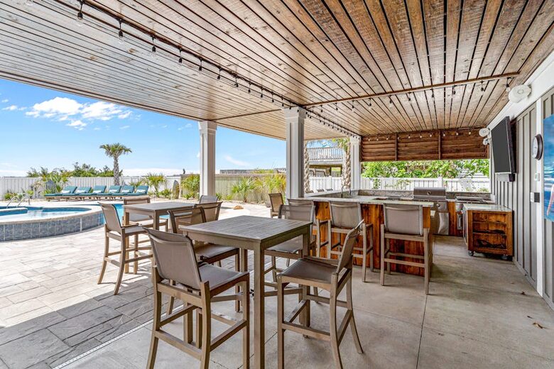 Holden Beach Oceanfront Estate - Holden Beach, North Carolina