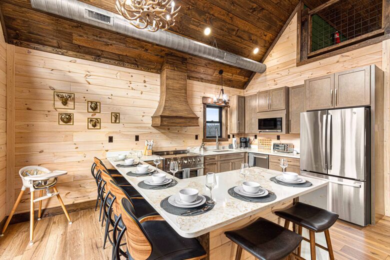 Luxury Cabin Near Pigeon Forge with Indoor Pool, Sports Court & Theater - Sevierville, Tennessee