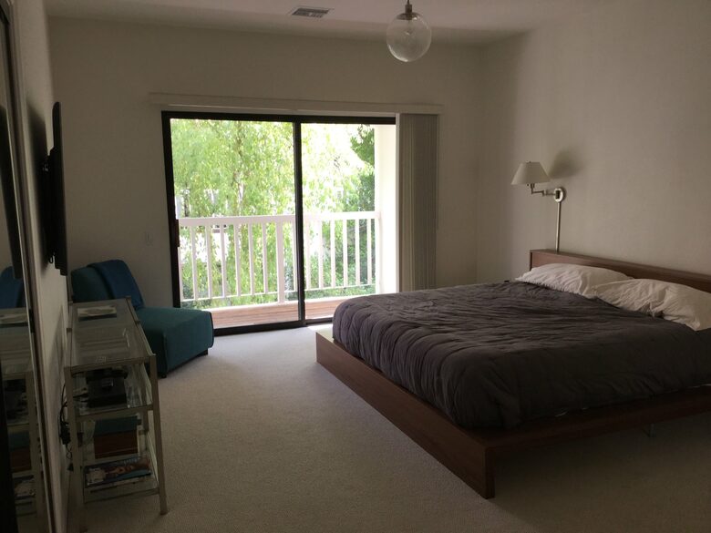 Guest bedroom 1