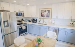 Sweet Lil’ Casita Hillside Home with Ocean Views & Outdoor Living - Edmonds, Washington