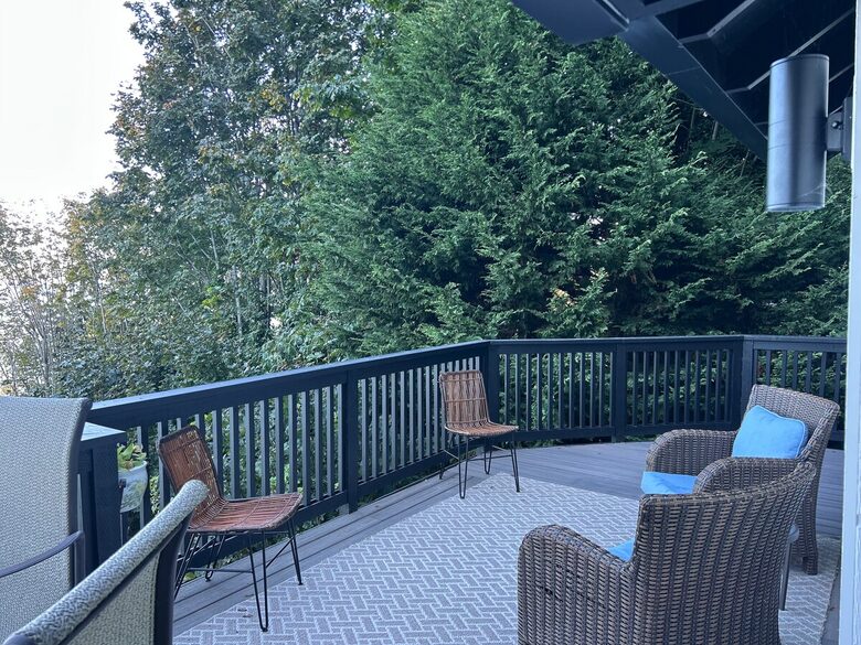 Encantadora casita en la ladera con vistas al mar y espacios al aire libre - Edmonds, Washington