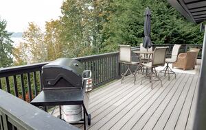 Sweet Lil’ Casita Hillside Home with Ocean Views & Outdoor Living - Edmonds, Washington