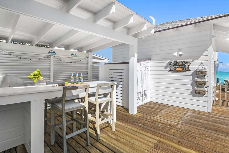 The Lemon Tree House - Moss Town, Bahamas