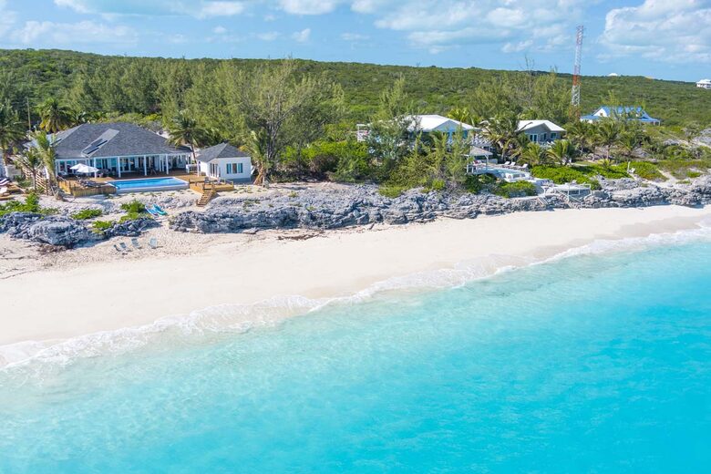 The Lemon Tree House - Moss Town, Bahamas