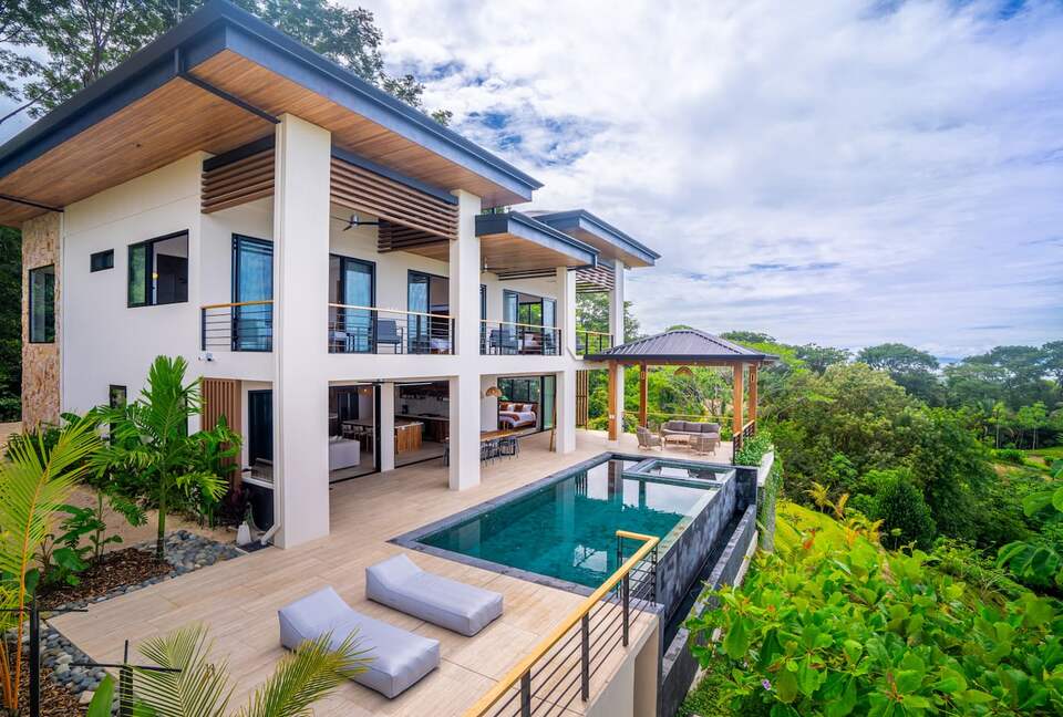 Pacific Horizon Infinity Pool in Costa Rica - Ballena, Costa Rica