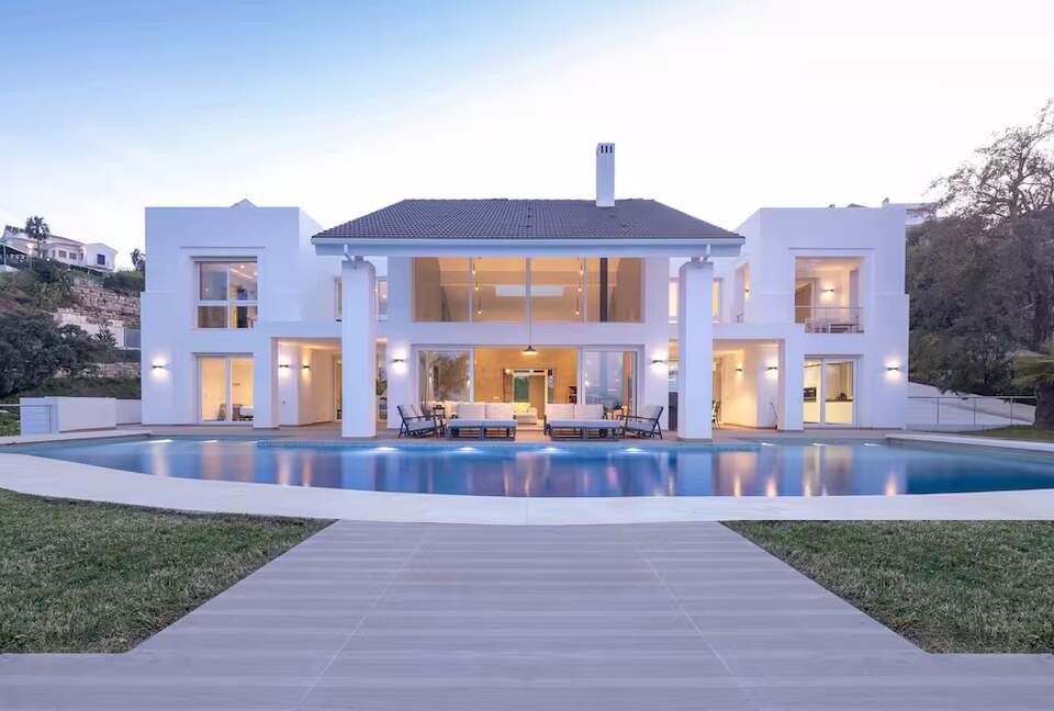 Mediterranean Majesty in East Marbella Hills - Ojen, Marbella, Spain