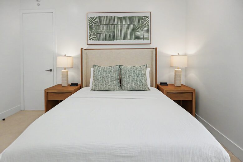 Tar Bay Oceanfront Splendor | Includes Pool and Guest House - Great Exuma, Bahamas