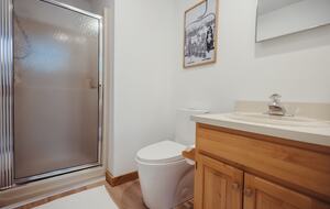 Cozy Mount Snow Retreat Just 1 Mile from Slopes - West Dover, Vermont