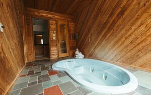 Cozy Mount Snow Retreat Just 1 Mile from Slopes - West Dover, Vermont