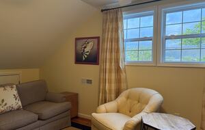 Master level sitting room