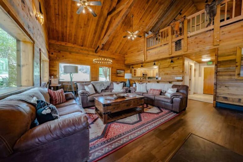 Rocky Mountain Lodge Near Steamboat Lake - Clark, Colorado