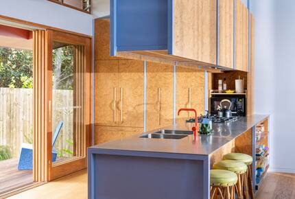Design-Forward Beach House with Seamless Indoor–Outdoor Living - Byron Bay, Australia