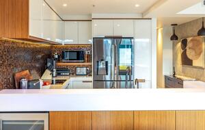 Viaduct Harbour Apartment with Skyline & Marina Views - Auckland, New Zealand