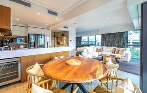Viaduct Harbour Apartment with Skyline & Marina Views - Auckland, New Zealand