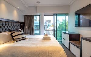 Viaduct Harbour Apartment with Skyline & Marina Views - Auckland, New Zealand