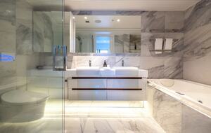 Viaduct Harbour Apartment with Skyline & Marina Views - Auckland, New Zealand