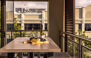 Viaduct Harbour Apartment with Skyline & Marina Views - Auckland, New Zealand