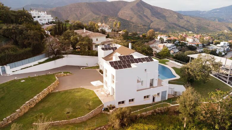 Mediterranean Majesty in East Marbella Hills - Ojen, Marbella, Spain