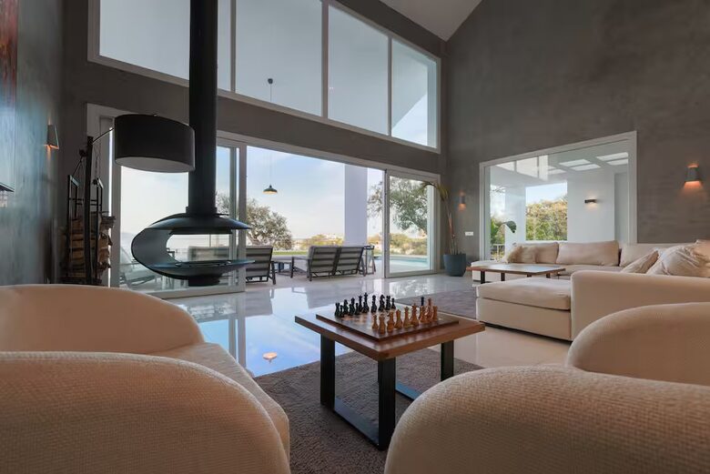 Mediterranean Majesty in East Marbella Hills - Ojen, Marbella, Spain