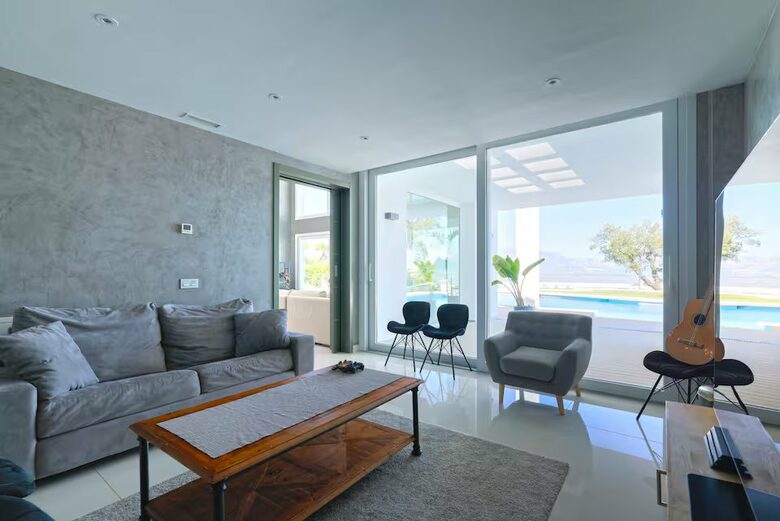 Mediterranean Majesty in East Marbella Hills - Ojen, Marbella, Spain