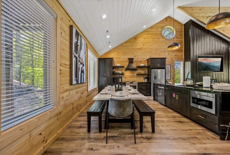 Smoky Mountain Sanctuary - Sevierville, Tennessee