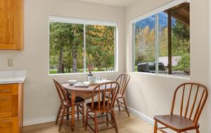 Cascade Mountain Wellness Retreat - Gold Bar, Washington