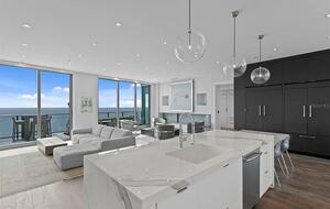 Tampa Bay Panoramic Penthouse - St. Petersburg, Florida