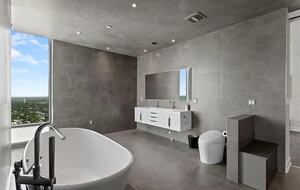 Tampa Bay Panoramic Penthouse - St. Petersburg, Florida