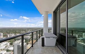 Tampa Bay Panoramic Penthouse - St. Petersburg, Florida