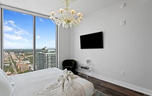 Tampa Bay Panoramic Penthouse - St. Petersburg, Florida
