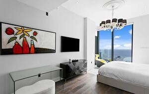 Tampa Bay Panoramic Penthouse - St. Petersburg, Florida