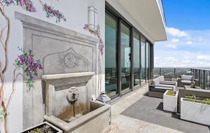Tampa Bay Panoramic Penthouse - St. Petersburg, Florida