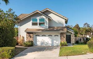 Stylish Carlsbad Escape with Modern Comfort - Carlsbad, California