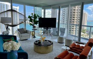 Icon Brickell Residence with Panoramic Bay Views - Miami, Florida