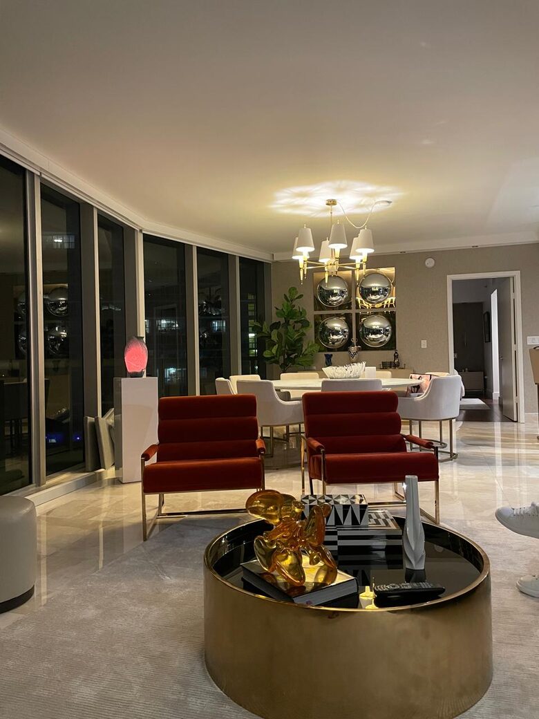 Icon Brickell Residence with Panoramic Bay Views - Miami, Florida