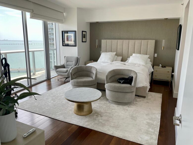 Icon Brickell Residence with Panoramic Bay Views - Miami, Florida