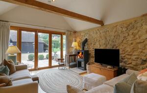 A Tasteful Cottage Among Gold Medal Gardens - Maidstone, United Kingdom