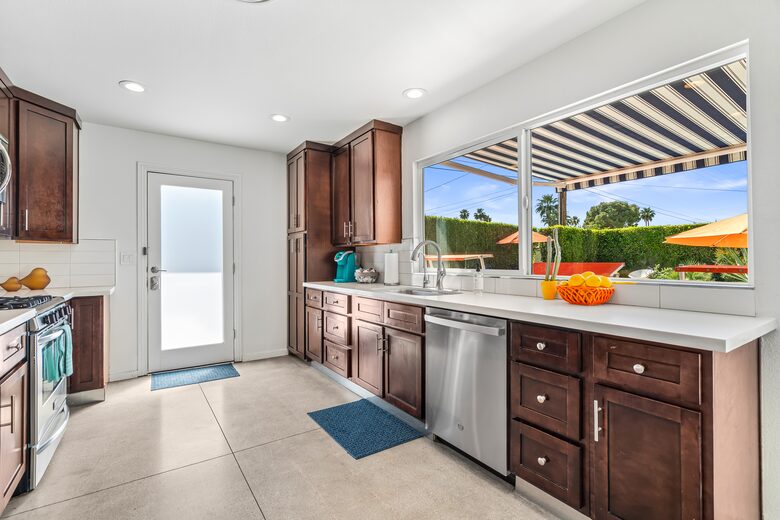 A Desert Modern Stay Centered Around Poolside Mountain Views - Palm Springs, California