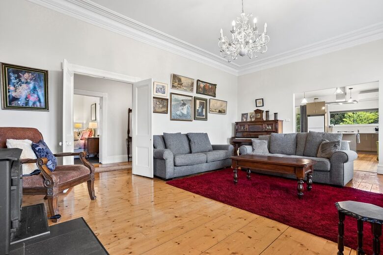 Restored Victorian Country Home in Daylesford - Daylesford, Australia
